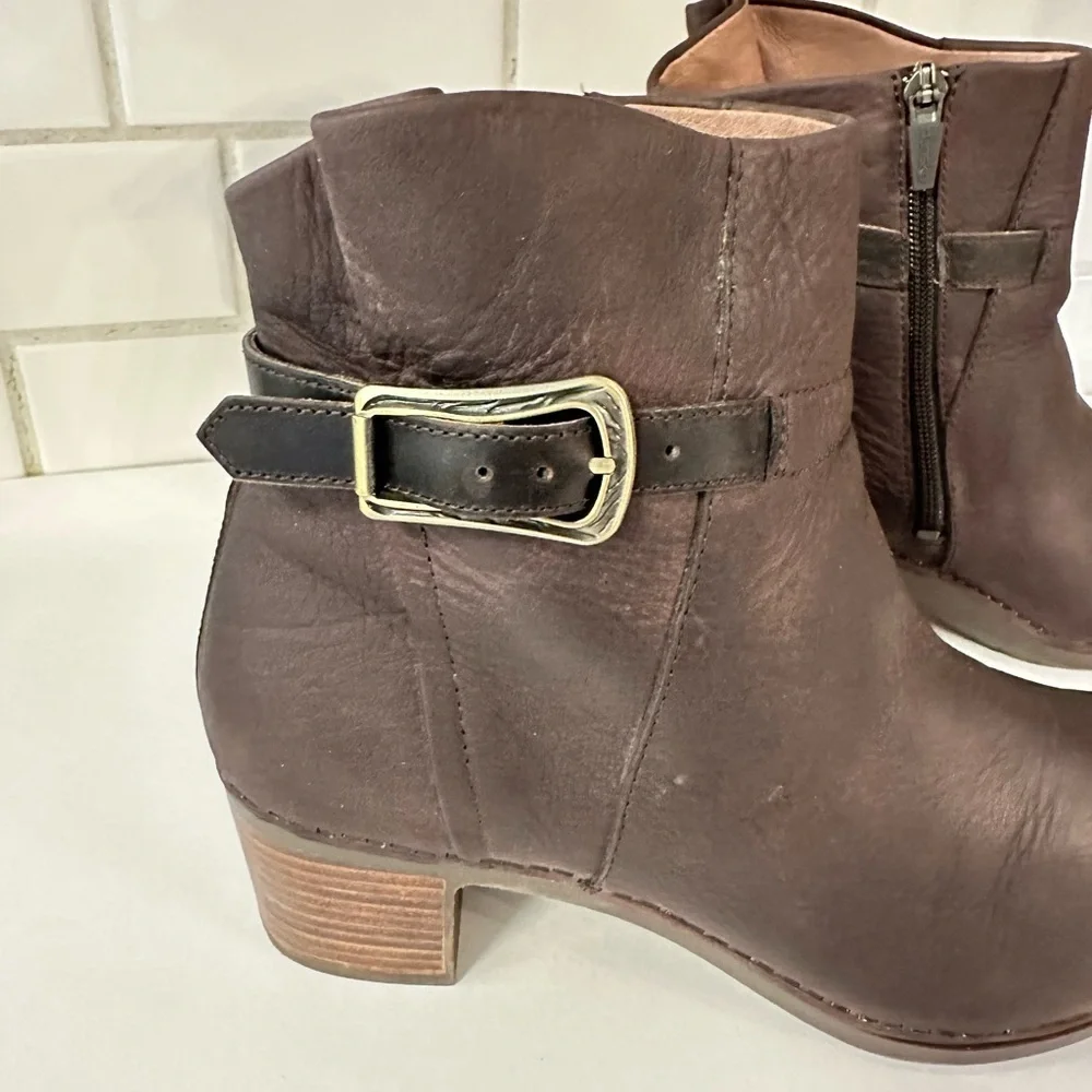 DANSKO 41 Hartley nubuck leather woman side zip 2.25